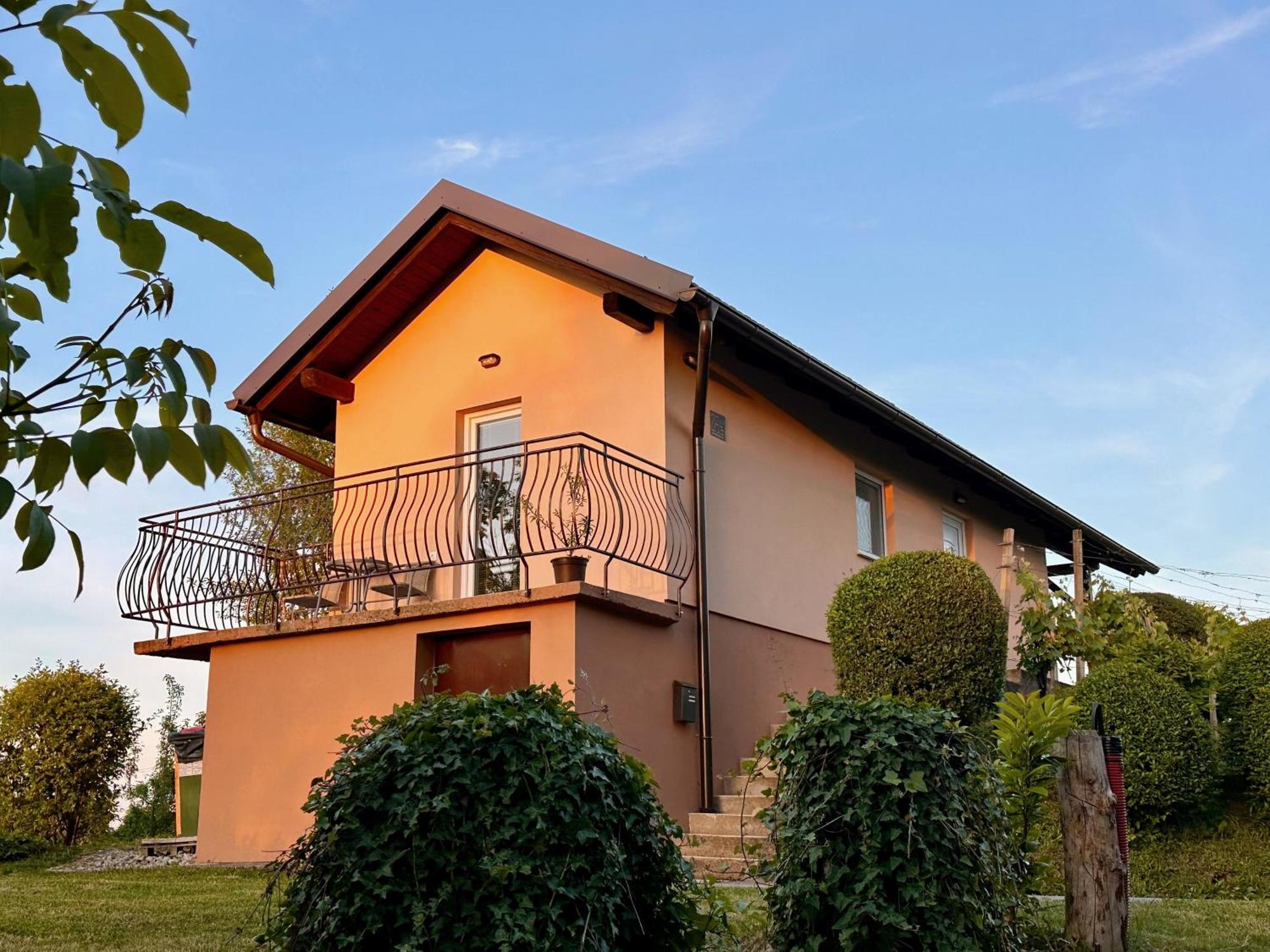 Holiday House Tomajna Podlehnik 外观 照片